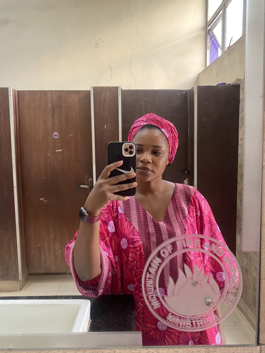 lamspopping's tweet photo. Happy first Sunday, church was lit🔥 as usual💃🏽💃🏽💃🏽 again thank you Jesus for this beauty haaa I’m grateful oo

I would have been angry if this beauty wasn’t captured for the world to see😂🥰🫶🏽 https://t.co/jgAzvDON7N