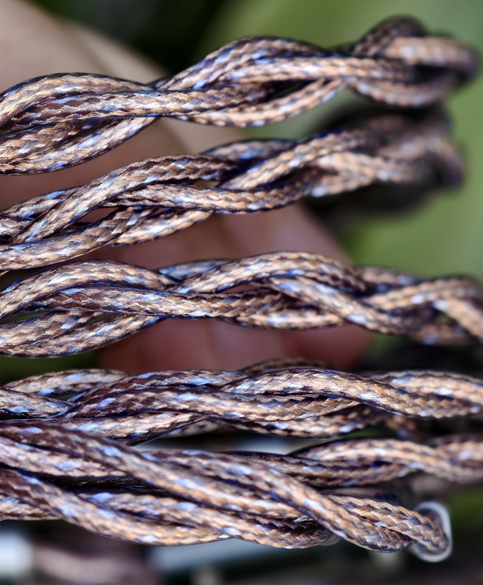 NiceHCK_Audio's tweet image. AceCometケーブルは見た目も音も素晴らしい🤗

いいね = AceCometの外観がとてもきれいですね❤