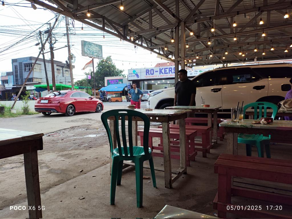Nyuci si putih semoga tahun ini bisa jadi merah 🤲 aminn