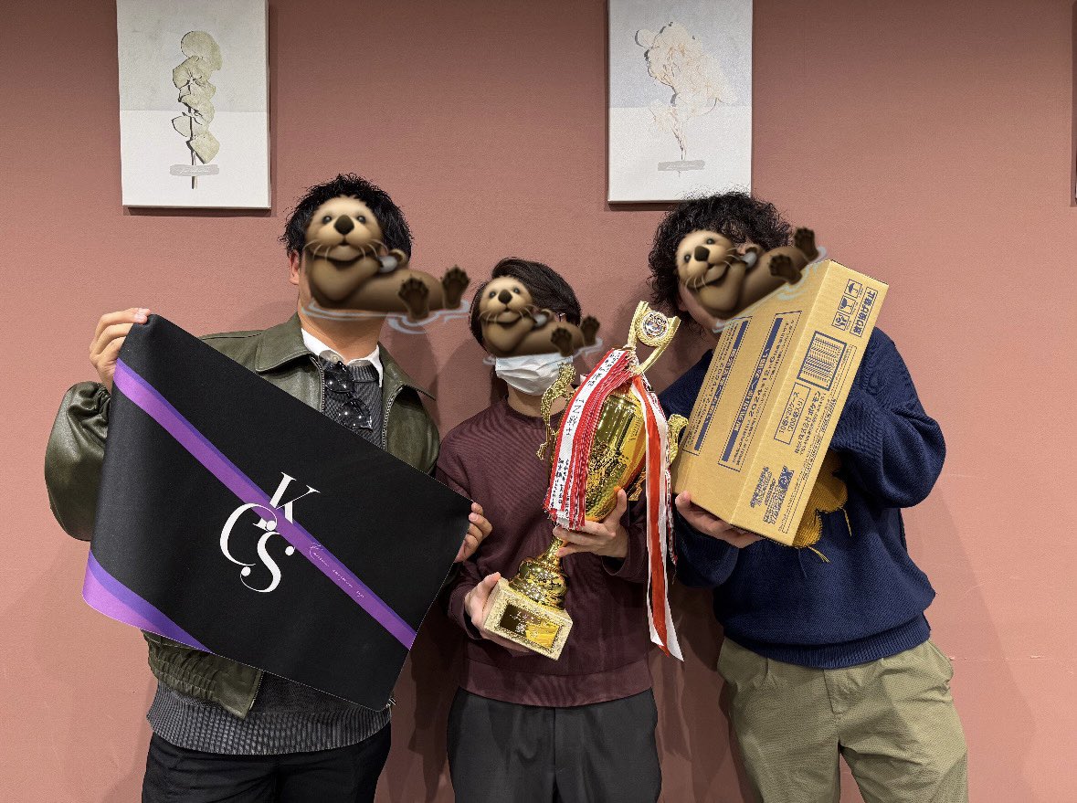 MAB_champion's tweet photo. 【まぶだち杯 1周年 3on3 結果発表】

まぶだち杯 1周年 3on3
見事、優勝を勝ち取ったのは『Z戦士』チームです🥇

「Sparking!!!!」とサイヤ人みたいなコメント頂きました👊🏾🔥

最後の対戦は見ている側も痺れました‼️
本当に素晴らしいチャンピオンです👑

2位 :『かがリザスタート』チーム🥈
3位 :『大ちょけしのぶ』チーム🥉
4位 :『すしざんまい』チーム

次回第十八回まぶだち杯 ~チャンピオンロード~ はトレカの森にて
1月12日(日)となります‼️👊🏾
https://t.co/UHUxGUbQld

選手の皆様、熱い戦いをありがとうございました🔥

#ポケカ
#ポケモンカード
#ポケカイベント
#ポケカ大会
#まぶだち杯
#1周年
#3on3