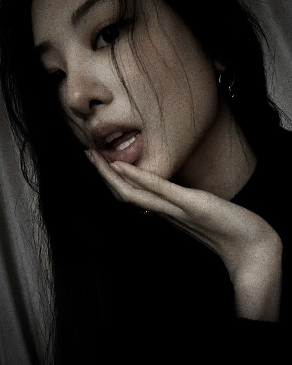 05MCSLGW's tweet photo. ⠀
⠀
﹆   UPDATE   BY   SOLTELIER
...   first  sns  update ,  new  face . 
⠀
⠀ https://t.co/Uh9vs3eMkf