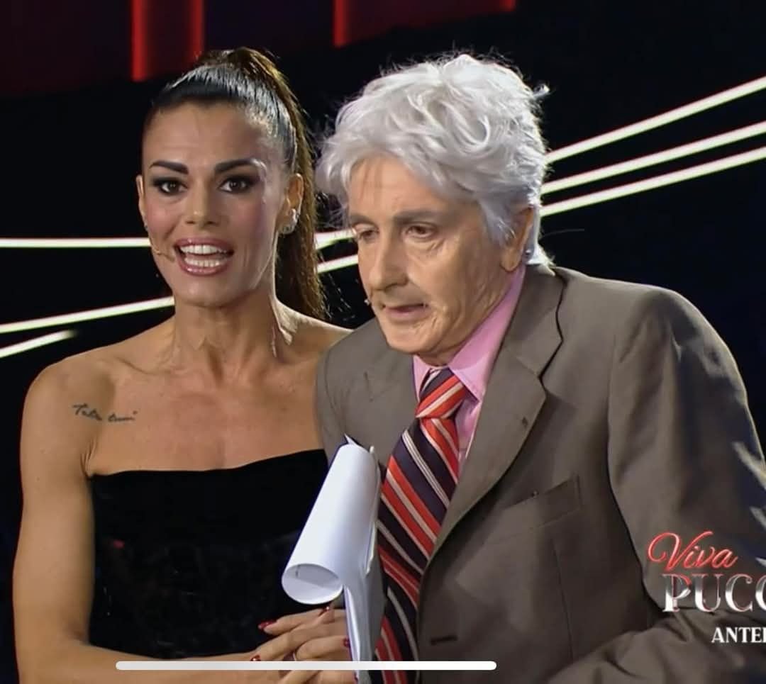 OSNMITALY's tweet photo. Quella di Corrado Augias all’inizio di “Viva Puccini” su Rai 3 (o quello che ne resta) non è un’imitazione - che è sempre legittima, per tutti - ma un becero tentativo di insultare, offendere e delegittimare uno straordinario professionista come Augias, presentato come una specie di vecchio rincogl***** con lo sguardo vacuo e da accompagnare alla porta.
È la misera vendetta dei servi Rai (lo capisci da quel riferimento a La7) nei confronti di un giornalista libero e un grande uomo di cultura che ha scelto di andare altrove per continuare a fare in autonomia il proprio mestiere e che osa criticare la Presidente del Consiglio.
Tutti possono essere imitati, anche in modo salace, e non a caso lo stesso Augias era stato brillantemente imitato da Ubaldo Pantano proprio in Rai qualche anno fa senza che nessuno abbia alzato un sopracciglio. Perché era stato fatto con intelligenza e satira, da un imitatore serio.
In “Viva Puccini” c’era solo il trionfo della piccineria, del dilettantismo e della raccomandazione (con Beatrice Venezi improvvisamente assurta a novella Muti).
Nessuno è immune alla satira, neanche Augias. Solo che la satira bisogna saperla fare. 
E su Telemeloni non sanno neanche dove stia di casa.
Certa gente, uno come Augias, non è neanche degna di nominarlo. Altro che imitarlo.
Di  Lorenzo Tosa