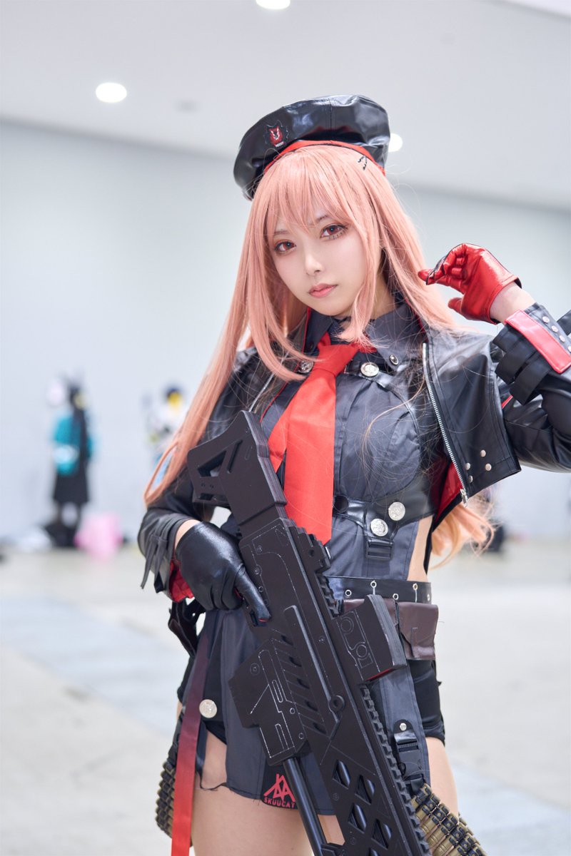 cosplay】 勝利の女神NIKKE ラピ 📸: @yasu42 #C105_cos #NIKKEコミケ105