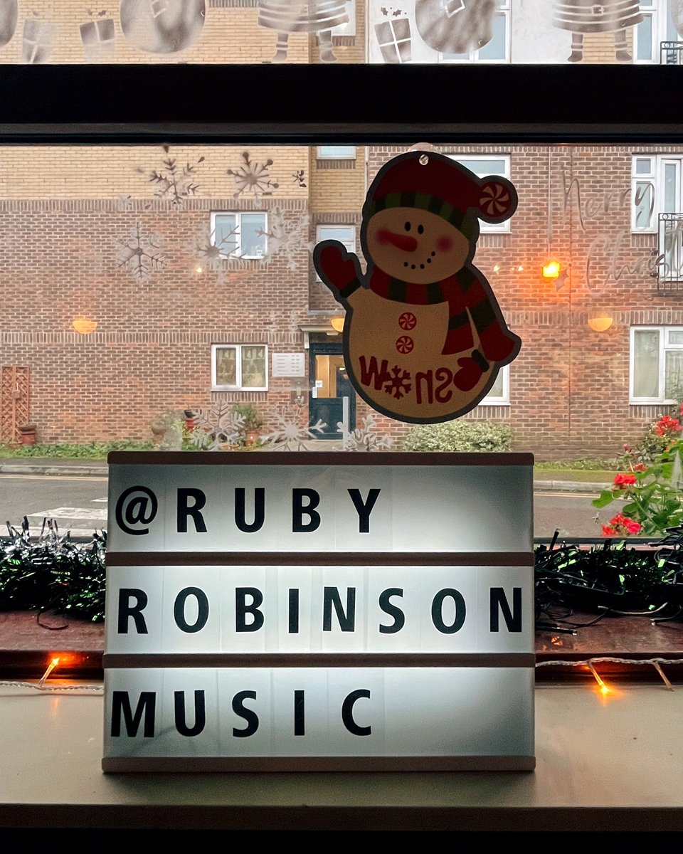 rubythejazzdiva's tweet image. Another lovely opportunity from last month was performing for The Stoll Foundation!

Enjoy these lil snaps from the event &amp;lt;3
A huge thanks for the London Street Band and The Stoll Foundation for having me!✨

#thejazzdivaofourera #rubyrobinsonmusic #livemusic