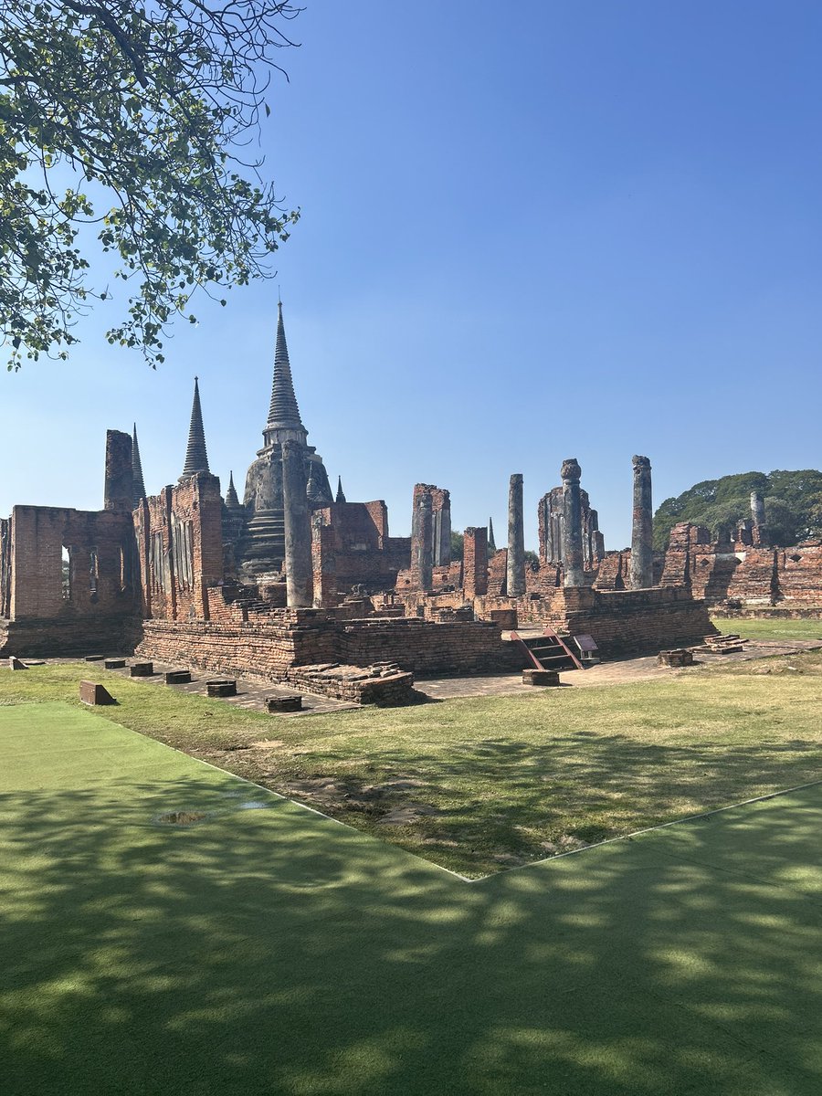 BuyPeron's tweet photo. タイ旅行楽しかった！
今回はアユタヤ遺跡も回ったよ。

帰ったばかりだけど、またすぐタイに行きたい。 https://t.co/y7vcbqJ8ar