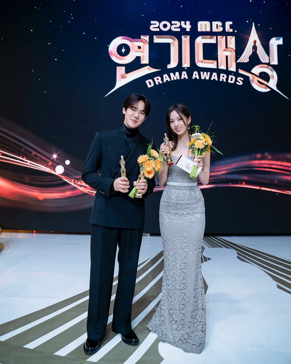 sodofu's tweet photo. ยินดีกับรางวัลทุกรางวัลของยูยอนซอกและแซซูบิน  🐺🐰🩷

#yooyeonseok 
#charsoobin
 #mbcdramaawards2024
#WhenThePhoneRings https://t.co/LWzQClyYSa