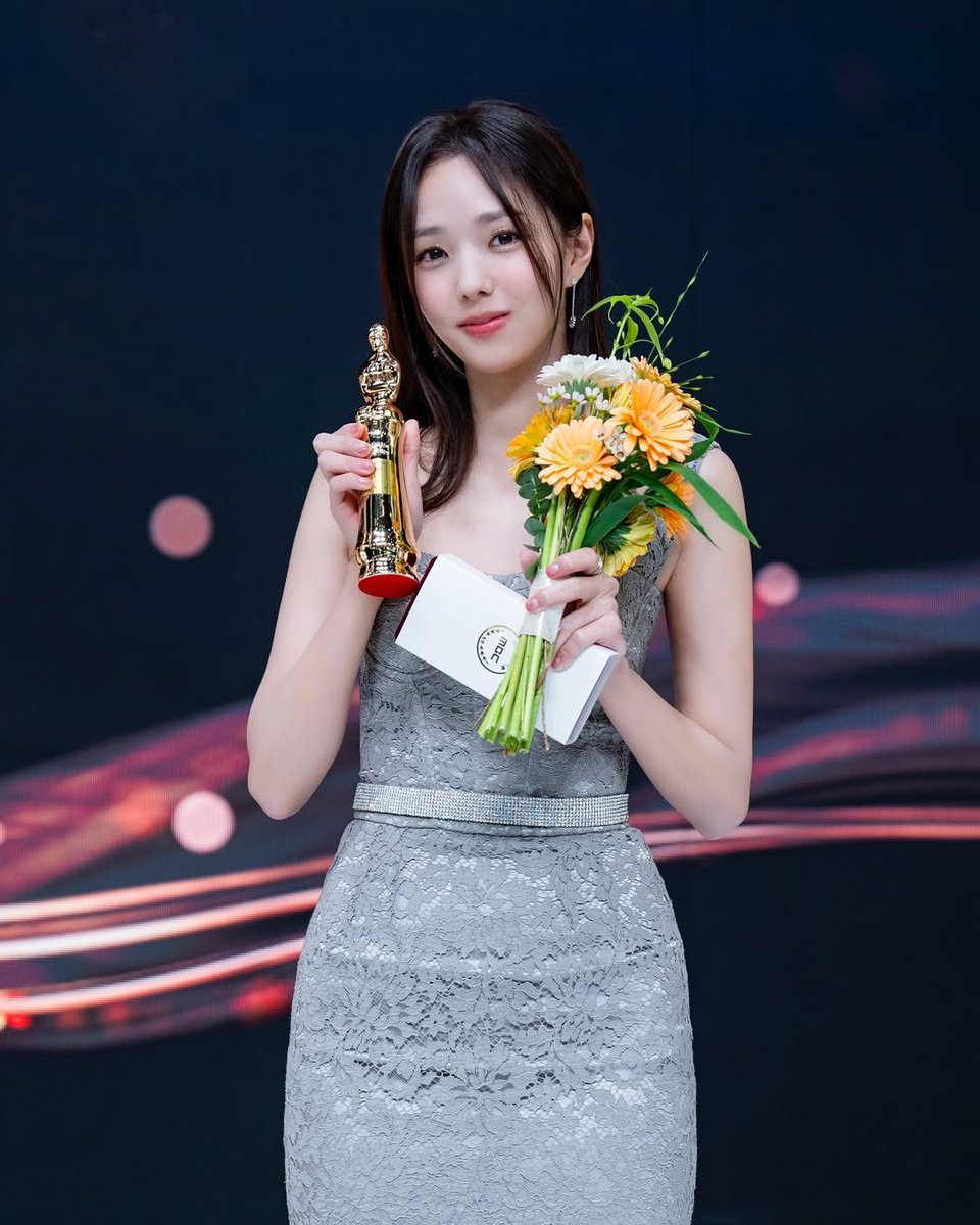 sodofu's tweet photo. ยินดีกับรางวัลทุกรางวัลของยูยอนซอกและแซซูบิน  🐺🐰🩷

#yooyeonseok 
#charsoobin
 #mbcdramaawards2024
#WhenThePhoneRings https://t.co/LWzQClyYSa