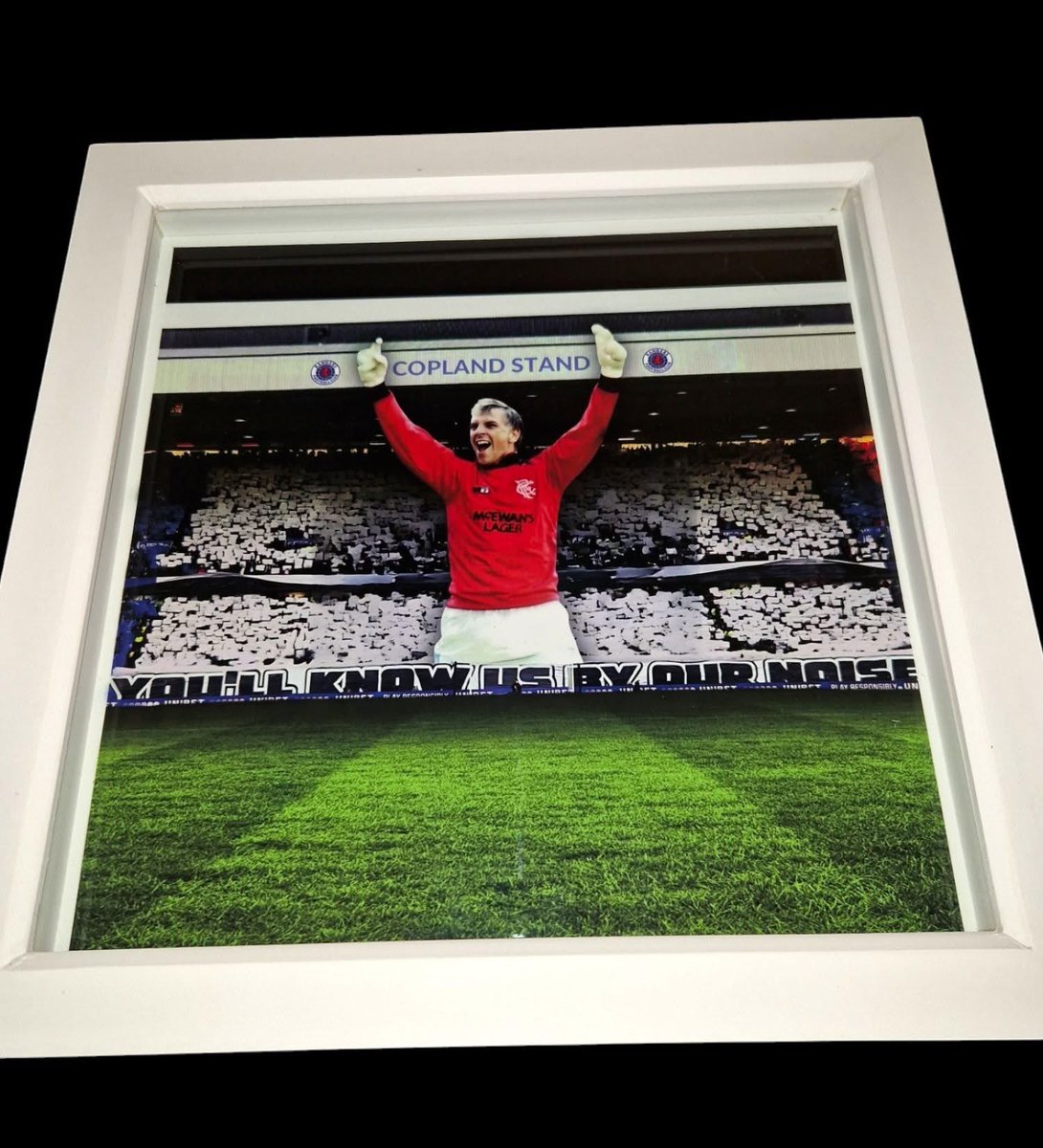 cab193's tweet photo. @GrahamRoberts4 Love the tifo - I remember that day well https://t.co/WhKK1RPwKg