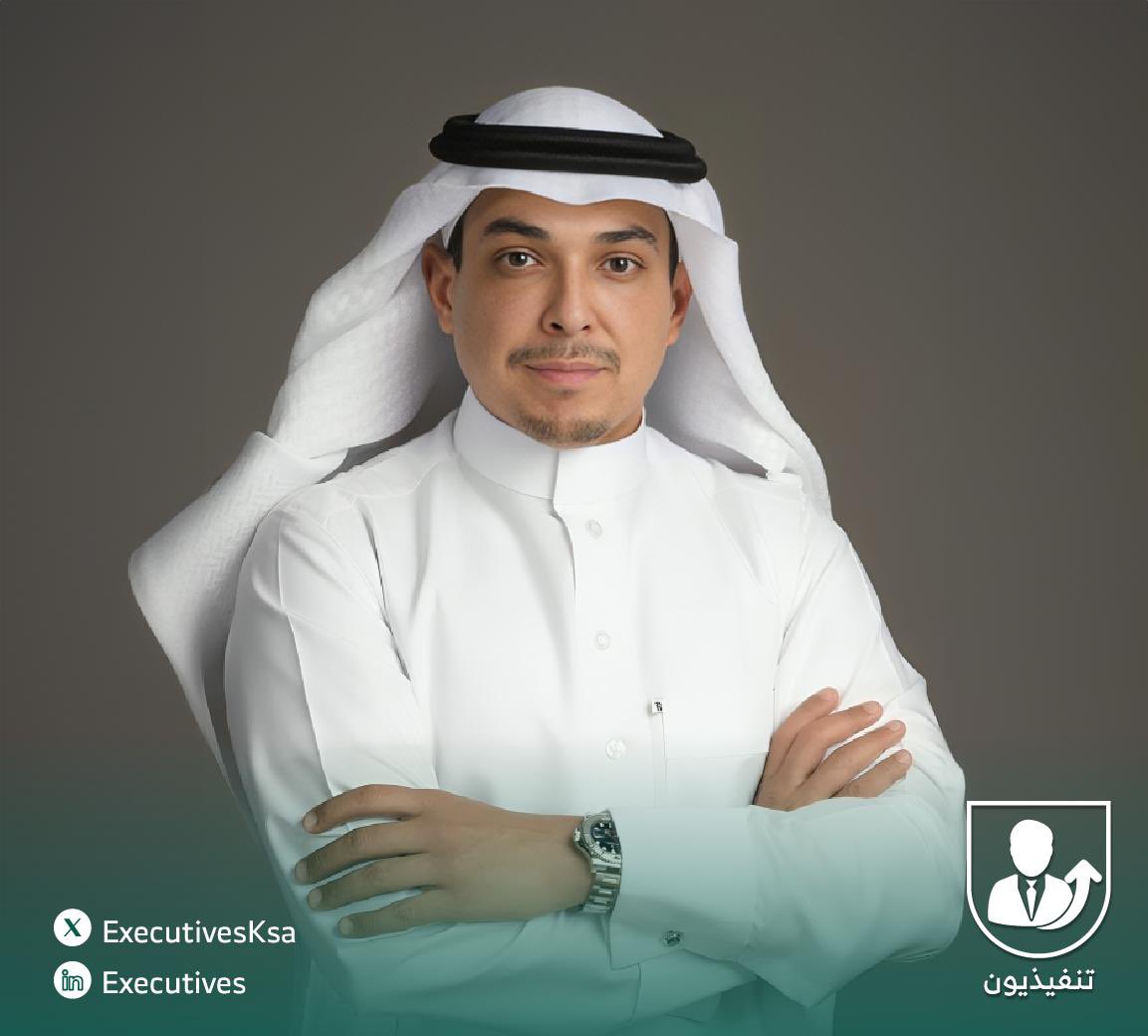 ExecutivesKsa's tweet photo. الأستاذ محمد بن علي الزغيبي (نائب الرئيس للشؤون القانونية في شركة اتحاد اتصالات "موبايلي").

◉ يمتلك الأستاذ محمد الزغيبي @malzogaibi خبرة تمتد لأكثر من 20 عاماً في المجال القانوني والقيادي والمالي والتجاري وفي مجال تقديم الاستشارات القانونية والتقاضي ومراجعة العقود والاتفاقيات وتأسيس الشراكات شغل خلالها عدة مناصب قيادية أبرزها:
•مدير عام العقود والاتفاقيات في شركة اتحاد اتصالات "موبايلي".
•مدير إدارة العقود والاتفاقيات في الشؤون القانونية في شركة الإتصالات السعودية "STC".
•رئيس فريق العقود والاتفاقيات في الشؤون القانونية في شركة الإتصالات السعودية "STC".
•مستشار قانوني أول في شركة الإتصالات السعودية "STC"  .

◉ ساهم الأستاذ محمد الزغيبي من خلال قيادته مع فريق عمله في حصول موبايلي على شهادة (ISO 9001: 2015) للمرة الرابعة على التوالي لتطبيقها معايير الجودة العالمية في إدارة الجودة بالخدمات القانونية بالإضافة إلى تبنيها لأحدث أساليب التقنية من خلال رقمنة وتطوير أعمالها الداعمة لجودة الأعمال والمخرجات القانونية بالذكاء الاصطناعي كما ساهم أيضاً في حصول شركة موبايلي على جائزة التعاون التقني القانوني على مستوى الشركات مقدمة لقطاع الشؤون القانونية من شركة TNL في المنتدى السعودي للتقنية القانونية (على مستوى منطقة الشرق الأوسط وشمال أفريقيا) نظير افضل الافكار للتقنيات القانونية والذكاء الاصطناعي التي تم تطبيقها عبر إنشاء بوابة الكترونية تضم كافة الخدمات القانونية.

◉ يحمل الأستاذ محمد درجة البكالوريوس في الشريعة من جامعة الإمام محمد بن سعود الإسلامية والدبلوم العالي في القانون من معهد الإدارة العامة كما أتّم العديد من الشهادات المهنية في التفاوض والحوكمة من جامعات ومعاهد عالمية أبرزها :
•برنامج التفاوض من جامعة أكسفورد
•برنامج حوكمة مجلس الإدارة من المعهد الأوربي لادارة الأعمال ( INSEAD )

◉ بالإضافة إلى منصبه التنفيذي فإن الأستاذ محمد بشغل عضوية عدة مجالس ولجان هامة أبرزها عضوية مجلس إدارة شركة موبايلي فنتشرز.