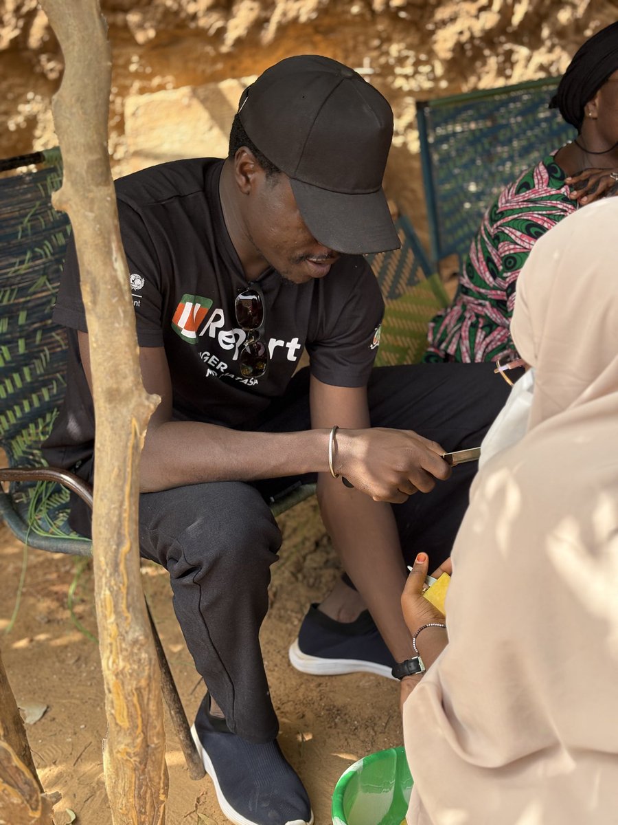 ModiMouna's tweet photo. Découvrez notre coup de main de cette semaine d’aumône dédiée aux enfants Monsieur @TareyDaouda PDG de la boite Agence EveryCom à Niamey.

Tarey, déjà sensible à nos nobles actions, a décidé aujourd’hui de franchir le pas et de nous soutenir activement… https://t.co/dVO282RF3V