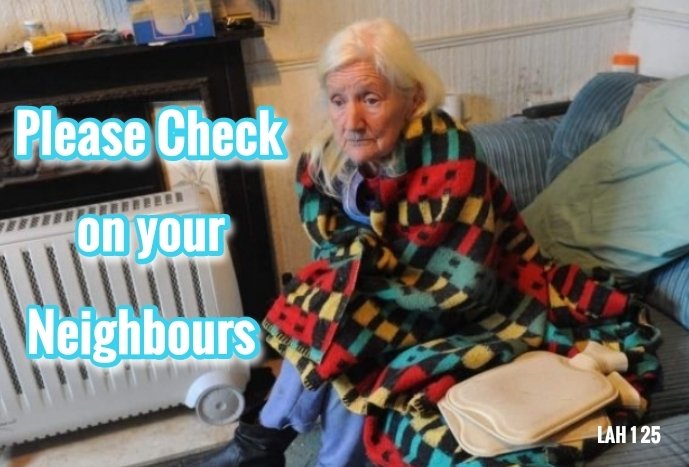 LendHandHorwich's tweet photo. The weather is Freezing and many of our elderly folk are struggling to keep warm ...Please don't forget to check on your Neighbours #Horwich #Blackrod #Westhoughton #Bolton #ItstheLittleThings #SHEro21 #BoltonChampions #Volunteers
#Volunteeroftheyear #InspirationalWomen #KAVS https://t.co/skyIz7SBxP