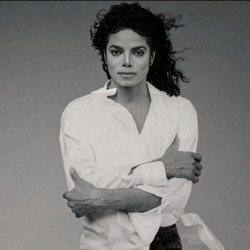 miko96603332's tweet photo. Speaking of "Made in Manhattan," there's the insert song "Fall Again." 

I can't help but feel that it has something to do with Michael's death.

#MichaelJackson
#fallagain https://t.co/5MBUHMynDA
