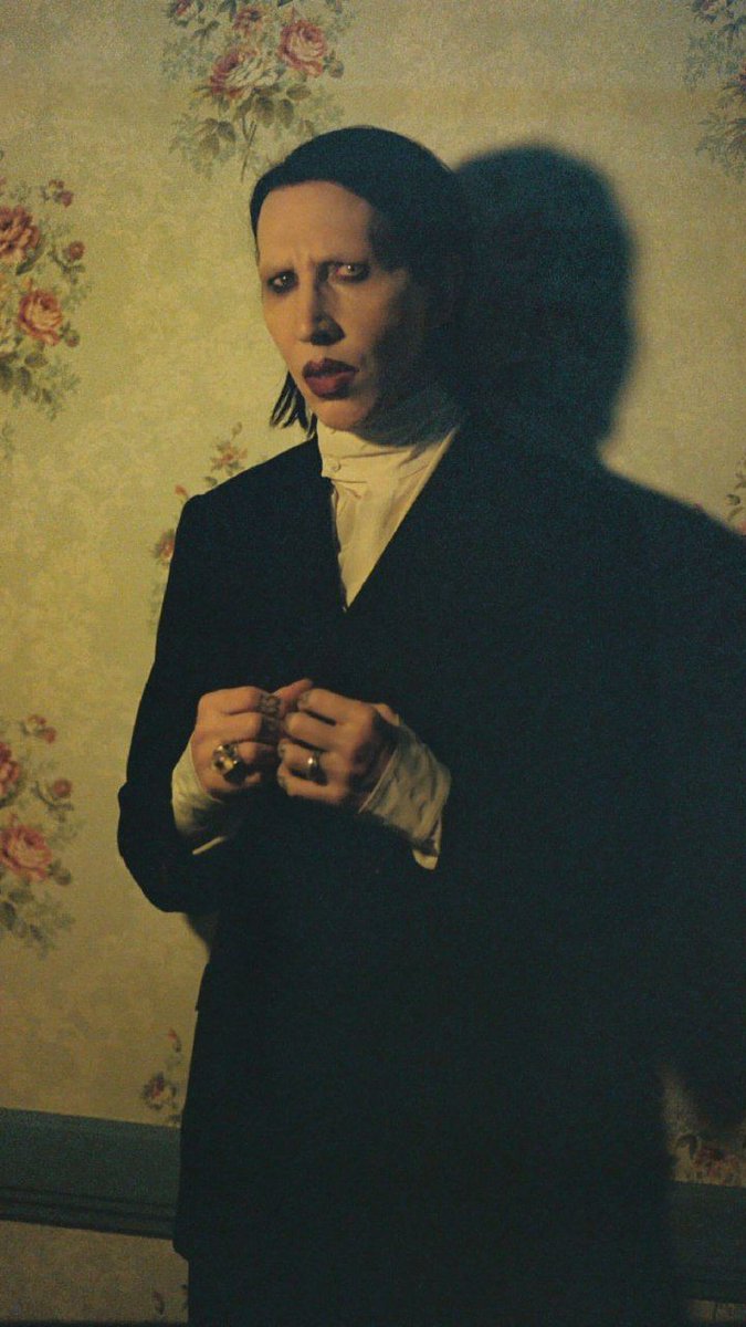 Bunny__heart__'s tweet photo. happy birthday to the absolute legend Marilyn Manson. Absolute king. Thank you for your amazing work and having your music be the only thing that would make me feel okay on hard days. 
Live it up Marilyn🤍 @marilynmanson 
#MarilynManson #mansontwt https://t.co/ZdjbXT38e3