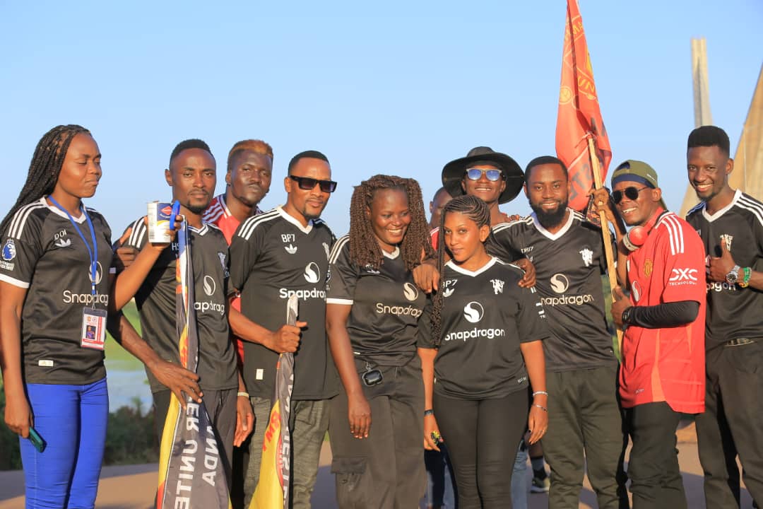 joshuaokurut1's tweet photo. If u can't stand with @ManUtd 🫂 in the lows, plizz don't support us when we're winning 🥰 & lifting trophies 🏆 , thanks Iganga Man Utd fans for the warm welcome 🥳 . #mufcug #MUFC_FAMILY #MufcDieHards #GGMU https://t.co/uz0Knid232