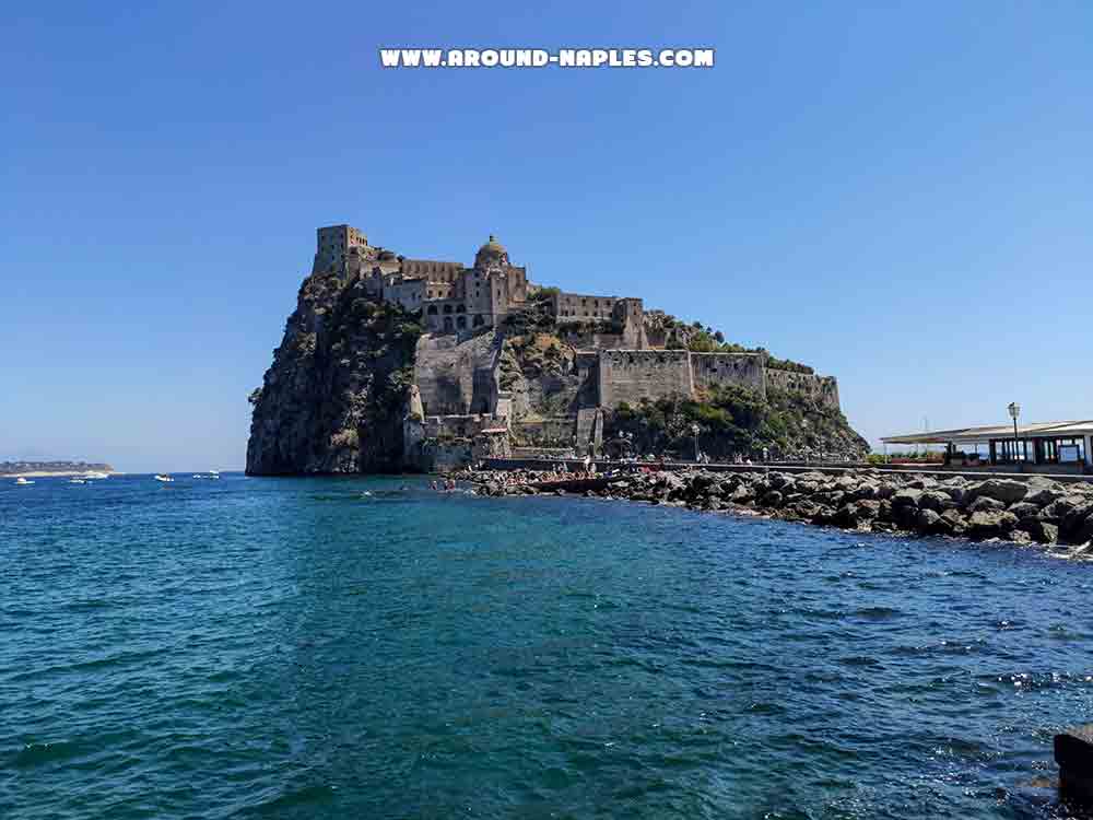 Around_Naples's tweet photo. 🏰 Castello Aragonese d'Ischia 🏰

Se ami la storia e i panorami mozzafiato, il Castello Aragonese d'Ischia è una visita obbligata! Scoprite questa meravigliosa fortezza e i suoi segreti nascosti.

🌐 Visitate https://t.co/EpDpYVx6VY
Vi aspetto online! 😊

#AroundNaples https://t.co/8YXuVqAU4o