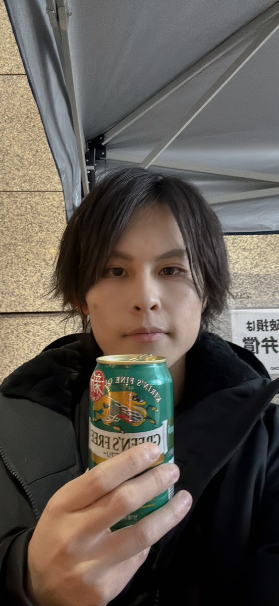 bearrrsama's tweet photo. ライブ終了!
歌うの気持ちえぇ〜
けど代わりにドラムミスった って顔
ご覧いただいた皆様ありがとうございました😆
#AfacE
#BEYOND
#ベーオン尼
#newyearparty https://t.co/xGjDdJKaum