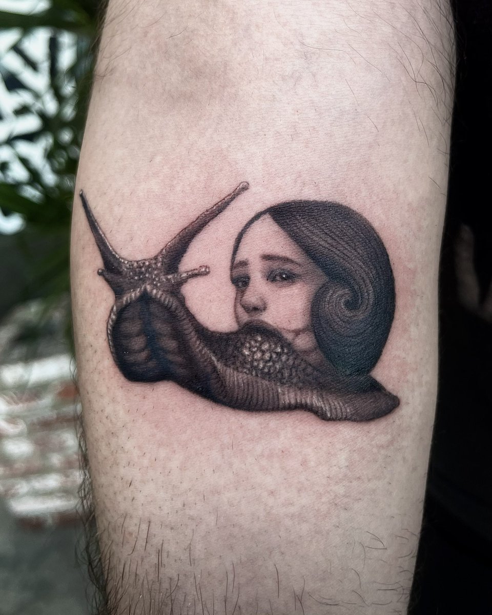 madbmy's tweet photo. come get a freaky lil tat from me https://t.co/MFuRr2yYtm