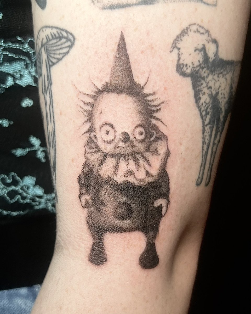 madbmy's tweet photo. come get a freaky lil tat from me https://t.co/MFuRr2yYtm
