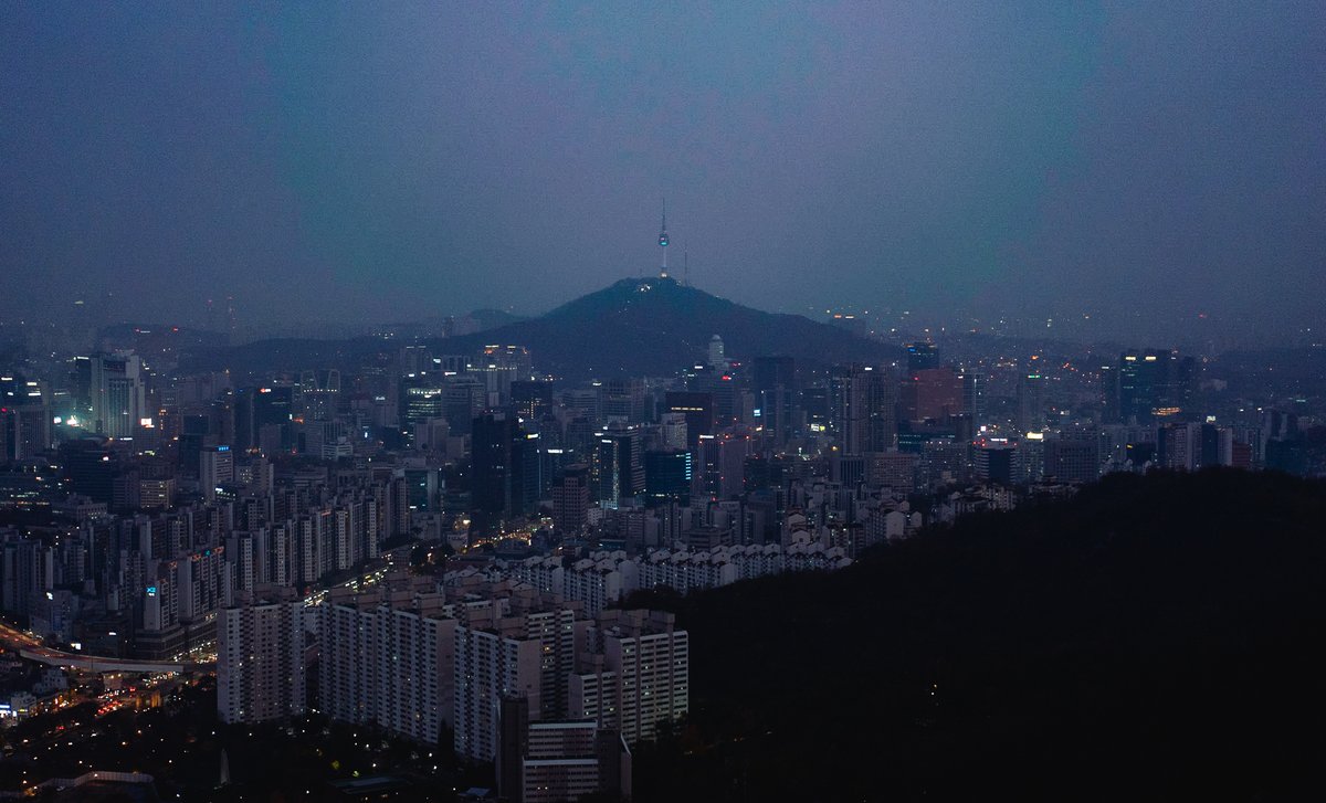 teemusphoto's tweet photo. south korea, 2021 https://t.co/dgtCBJuHZp