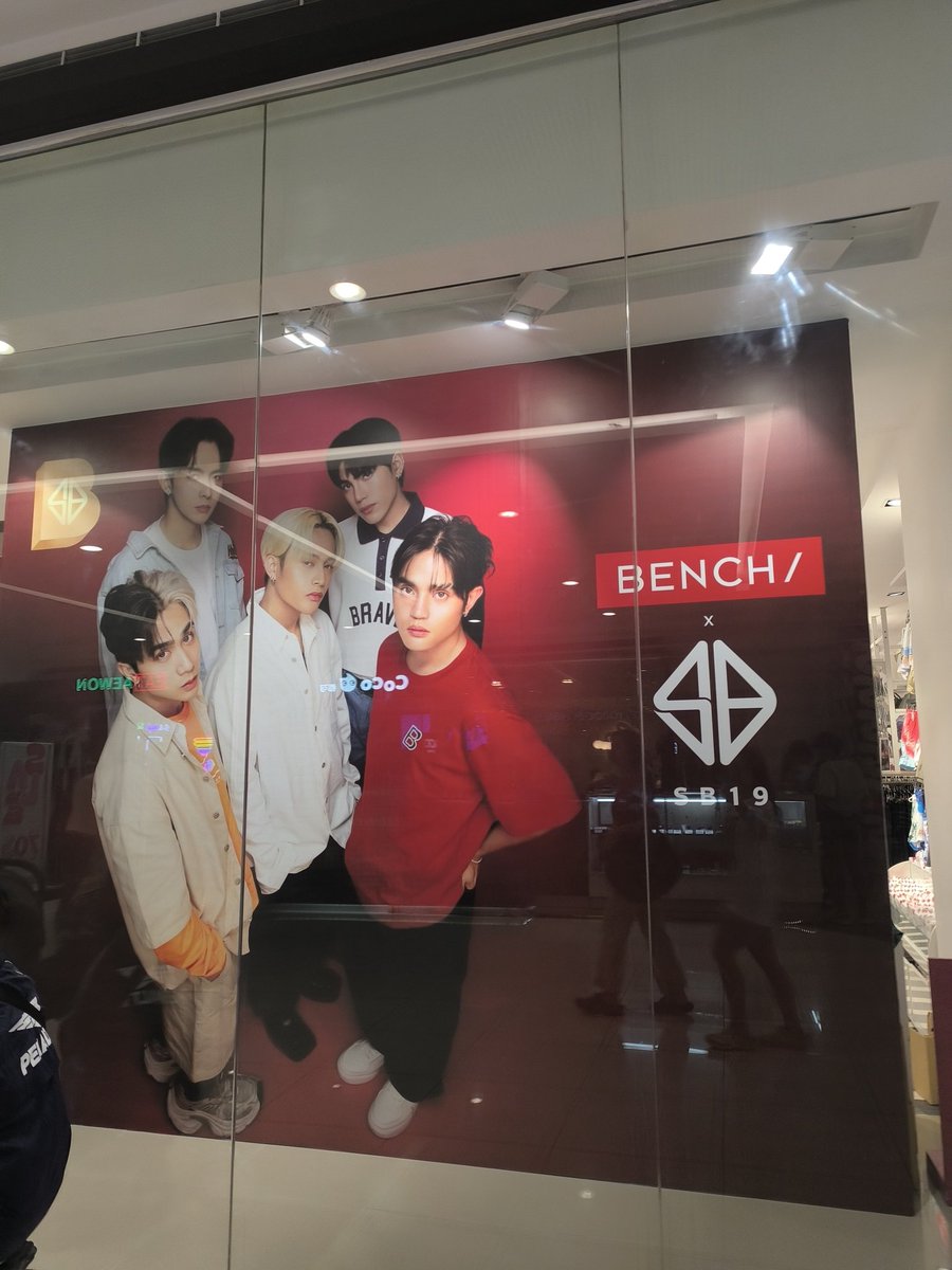 Mysuperjayne's tweet photo. Bench x SB19 billboards on SM Fairview and Ayala Fairview Terraces 💖

@benchtm #BENCHxSB19 
@SB19Official #SB19 https://t.co/n1AYH8XhMe
