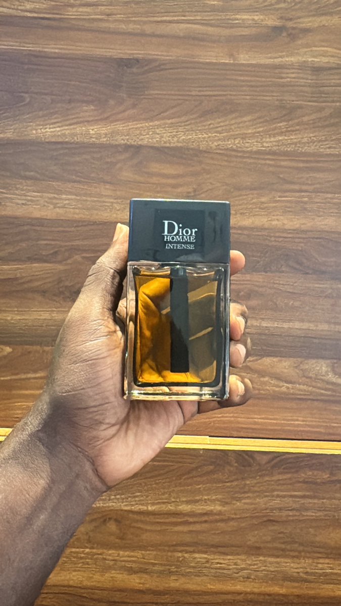 scentmafia007's tweet image. The type of fragrance that can never miss 
Trust me if you don’t like this, then your nose is the issue 😂
Available in store (unboxed)
Unboxed 🏷️130,000
Send a dm for inquiries and consultations 📥
#twitterfyp #diorhommeintense