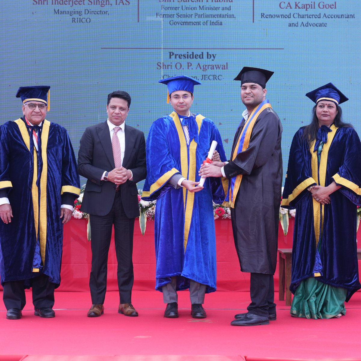 🎓 Grateful for the support, memories, and lessons during my academic journey. Proud to receive my Bachelor's in #tech  #cse  degree from Shree <a href="/inderojeet/">Inderjeet Singh</a>  former IAS &amp; MD of Rajasthan Industrial Development.
🚀Ready for the next chapter! 🌟 #graduation #graduationceremony