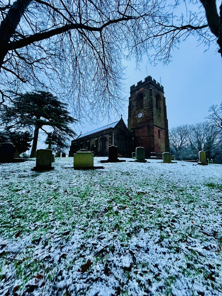 simonjveardley's tweet image. A snowy first #SundayMorning of the year BCP service at this old place which will have seen a few days like today! @prayerbook_soc #Ince #Cheshire