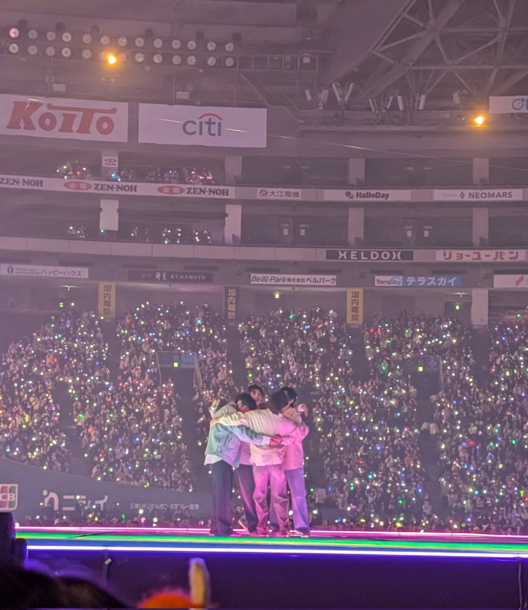 Yt03S's tweet photo. #TOMORROW_X_TOGETHER 
#GoldenDiscAwards https://t.co/RJm1wAwcZZ