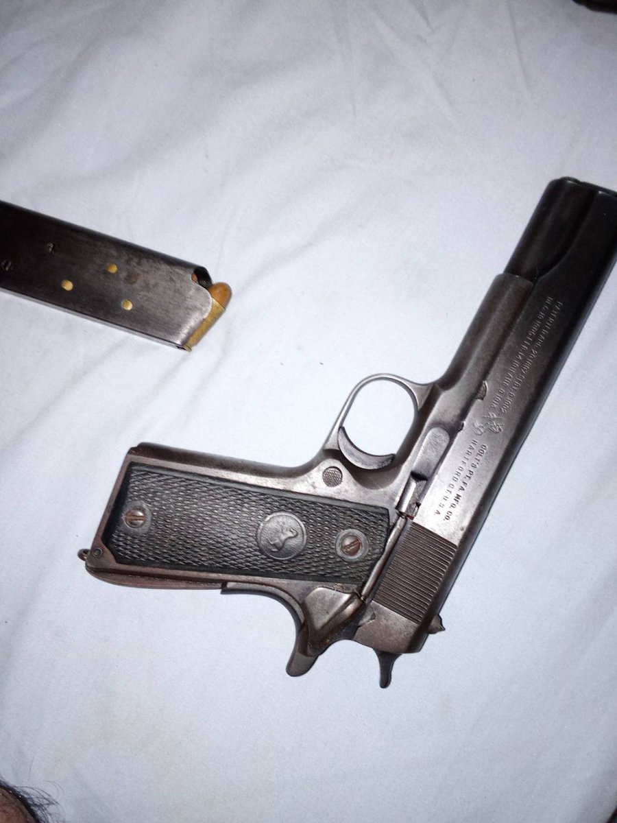 ขุนแผนแสนสะท้าน tweet media