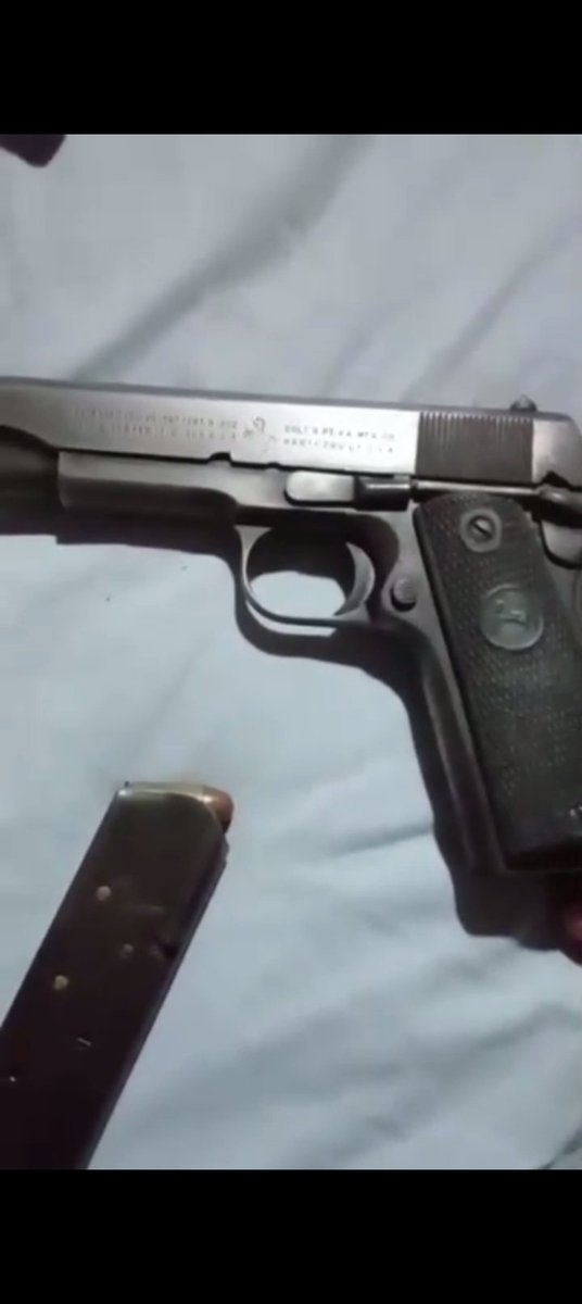 ขุนแผนแสนสะท้าน tweet media