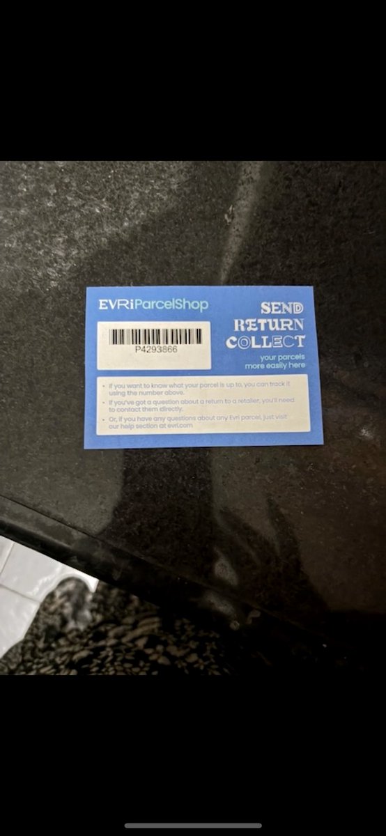 Twinkett2007's tweet photo. @beautybayhelp @beautybay l returned two parcels via Evri on 3/12. Now refusing refund as l had one proof of purchase for two parcels.  How is this right? https://t.co/IRnRnL8LMT
