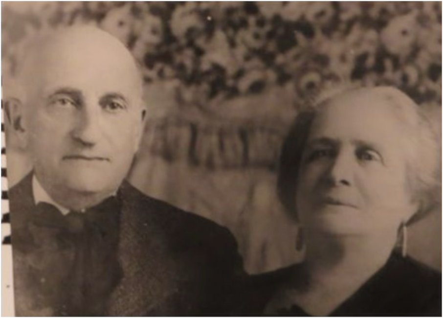 ANPIRomaPosti's tweet photo. Filosofo francese di origine ungherese, cofondatore e presidente della Lega dei diritti umani, #VictorBasch, ebreo e socialista, venne assassinato, insieme alla moglie Hélène il #10gennaio 1944 a #Neyron da un commando della "Milice", organizzazione fascista e collaborazionista. https://t.co/3nDDkNZJHn