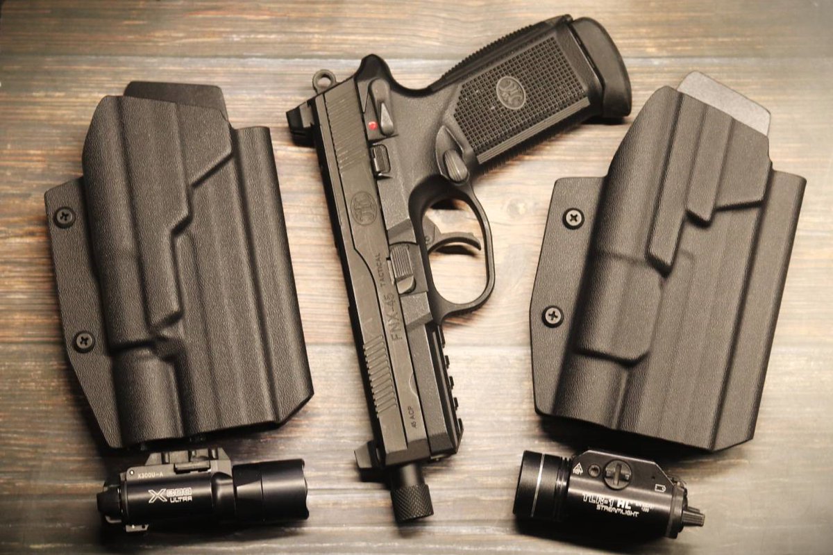 rokunanago675's tweet photo. こんばんは、六七五です。
新しくFNX45 + TLR1 HL ライト専用カイデックスホルスターを製作したのでウェブサイトに追加しました↓↓
https://t.co/2Sirde8xyC
SUREFIRE X300Uライト用ホルスターも販売中です🙇
#FNX45 #kydex #サバゲー https://t.co/TV9ryNORtf