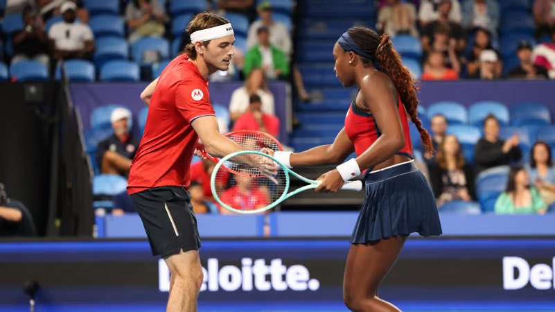 Fergus_Gav's tweet photo. Team USA are the United Cup champions. They were favourites going in but they were superb all week. Taylor Fritz ๐บ๐ธ secures it for USA as he beats Hubert Hurkacz ๐ต๐ฑ 6-4,5-7,7-6(7-4).
Coco Gauff also beat Iga Swiatek ๐ต๐ฑ 6-4 6-4 congratulations to them!
#UnitedCup #TeamUSaa https://t.co/3qAfBzSsZ3