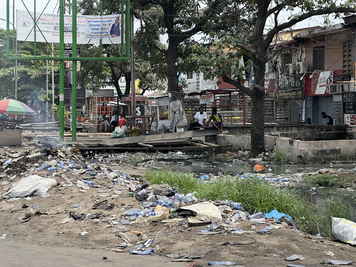 central_sage's tweet photo. La commune de Bandalungwa / avenue kasa- vubu . https://t.co/JblLMSjpOQ