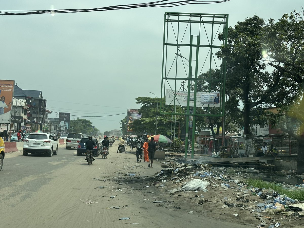 central_sage's tweet photo. La commune de Bandalungwa / avenue kasa- vubu . https://t.co/JblLMSjpOQ