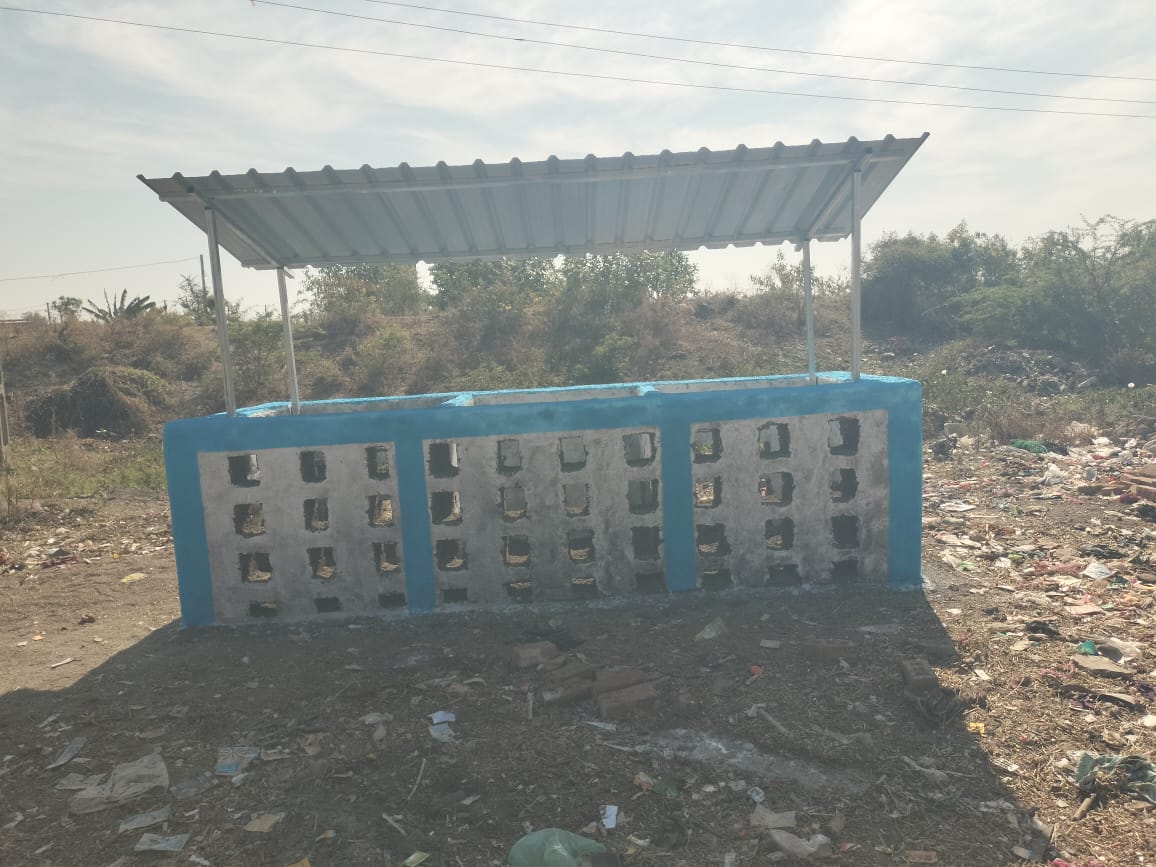 KamparadiG's tweet photo. સ્વચ્છતા હી સેવા અભિયાન અંતર્ગત ગઢડા ના કાંપરડી ગામે એસ.બી.એમ (ગ્રામીણ) દ્વારા ઉકરડા અને ખાતરલાયક કચરા વ્યસ્થાપન માટે સામુહિક કમ્પોસ્ટપિટ અને શેડ બનાવાયું.
#SBMRGujarat
#SHSGujarat2024 
@SBMR_Gujarat
@crdgujarat1
@Collectorbotad
@DDOBOTAD
@BotadDrda
@InfoBotadGoG
@TDOGADHADA https://t.co/pscw9qJw65