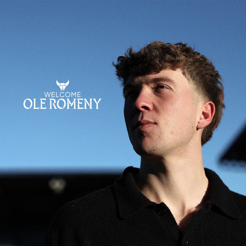 OUFCOfficial's tweet photo. Welcome, Ole 💛 

Oxford United are delighted to sign Ole Romeny on a permanent deal.