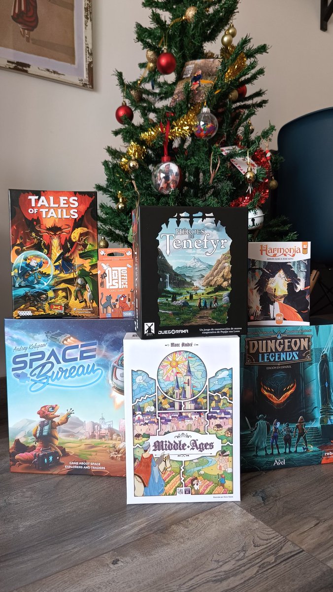 🫅🏿🫅🏼🫅🏻 Els reis ja han passat per casa... No sé si m'he portat gaire bé durant aquest any però veient tot el que ha entrat a la Ludoteca aquestes festes crec que no em puc pas queixar!!!

A seguir gaudint del hobby!!! 
Feliços reis a tots/es! 😍