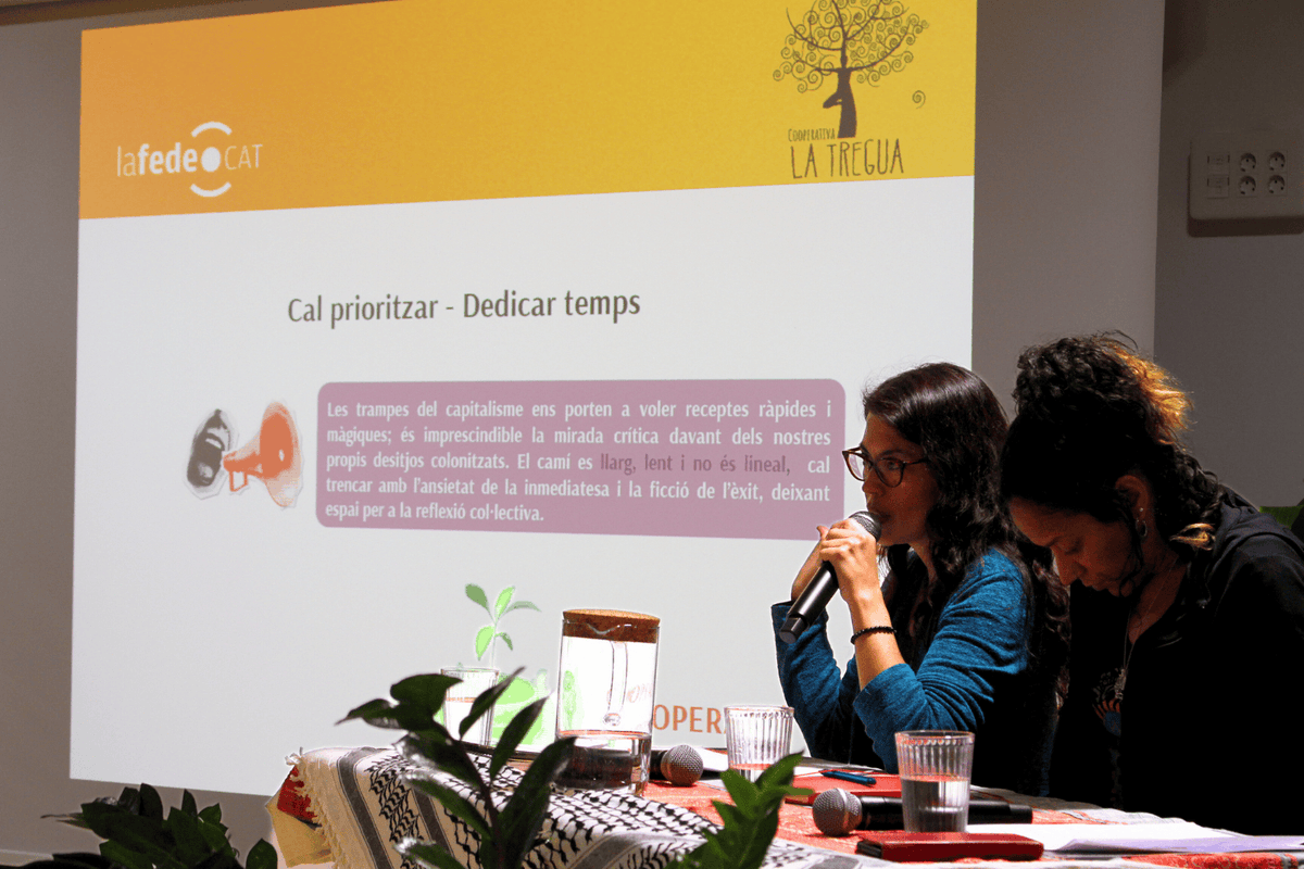 🟤Ja podeu consultar la Diagnosi sobre antiracisme i descolonialitat a les entitats de Justícia global, que hem realitzat amb <a href="/Espailatregua/">La Tregua coop #RegularizacionYa</a>.
És l’inici d’un camí llarg i ple de reptes per a les entitats i la federació.

🔗Us ho expliquem aquí:
lafede.cat/ca/antiracisme…