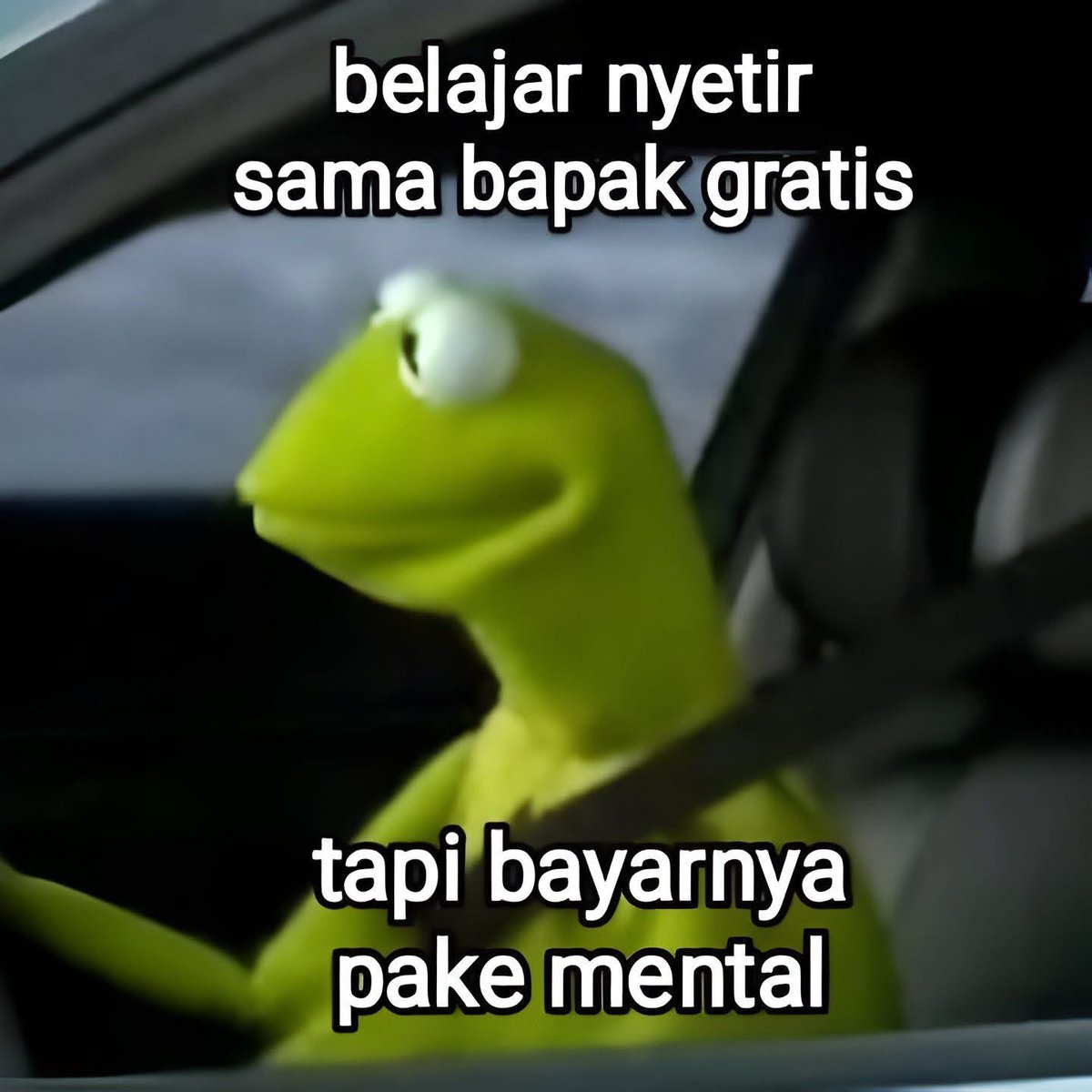 sosmed keras tweet media