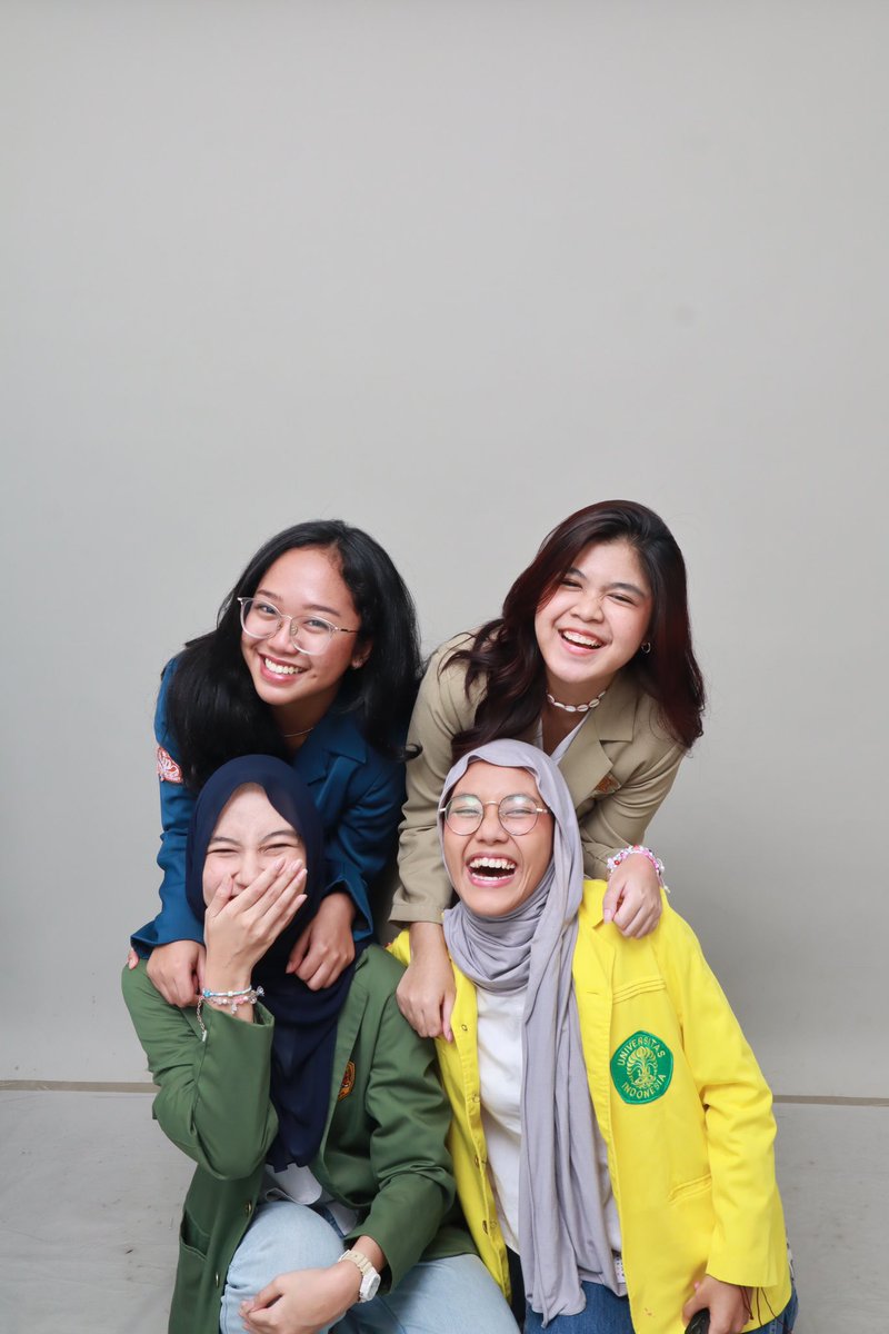 jeinerouss's tweet photo. ketawa karir to begin your 2025 https://t.co/KL12tSakIF