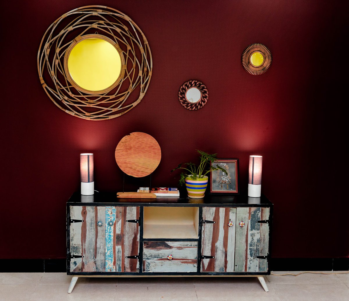 BantuCrafts's tweet photo. Discover the Top 6 Furniture Trends of 2025: From Sustainable Designs to Multifunctional Pieces https://t.co/Z025GMuobc https://t.co/o2lN9IpDpy