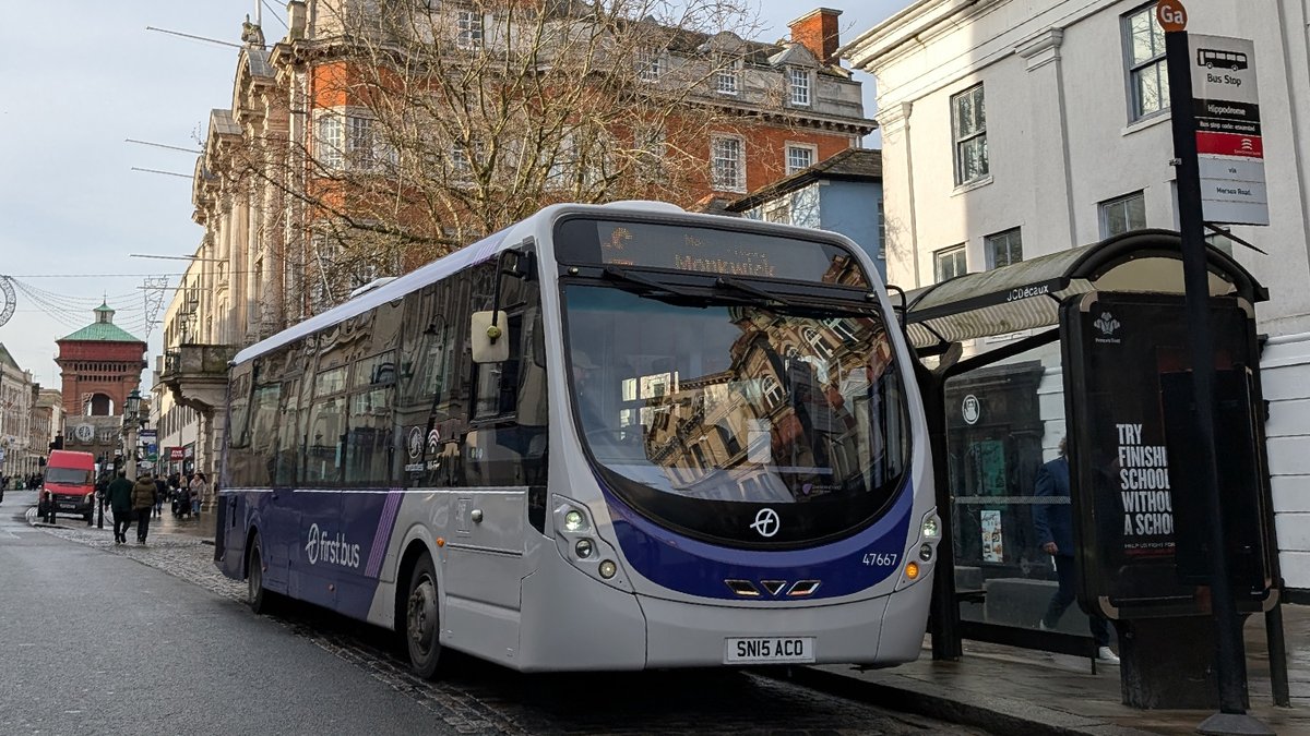 WillsBusSpot's tweet photo. #FirstPaint 24/12/24
The majority of First Colchester vehicles going into the paint shop may well be decker's, but  a few saloons also saw paint into National livery at the end of 2024, one of which being Ex City Red Streetlite 47667 SN15 ACO pictured in Colchester High Street. https://t.co/09zx4a2VO1