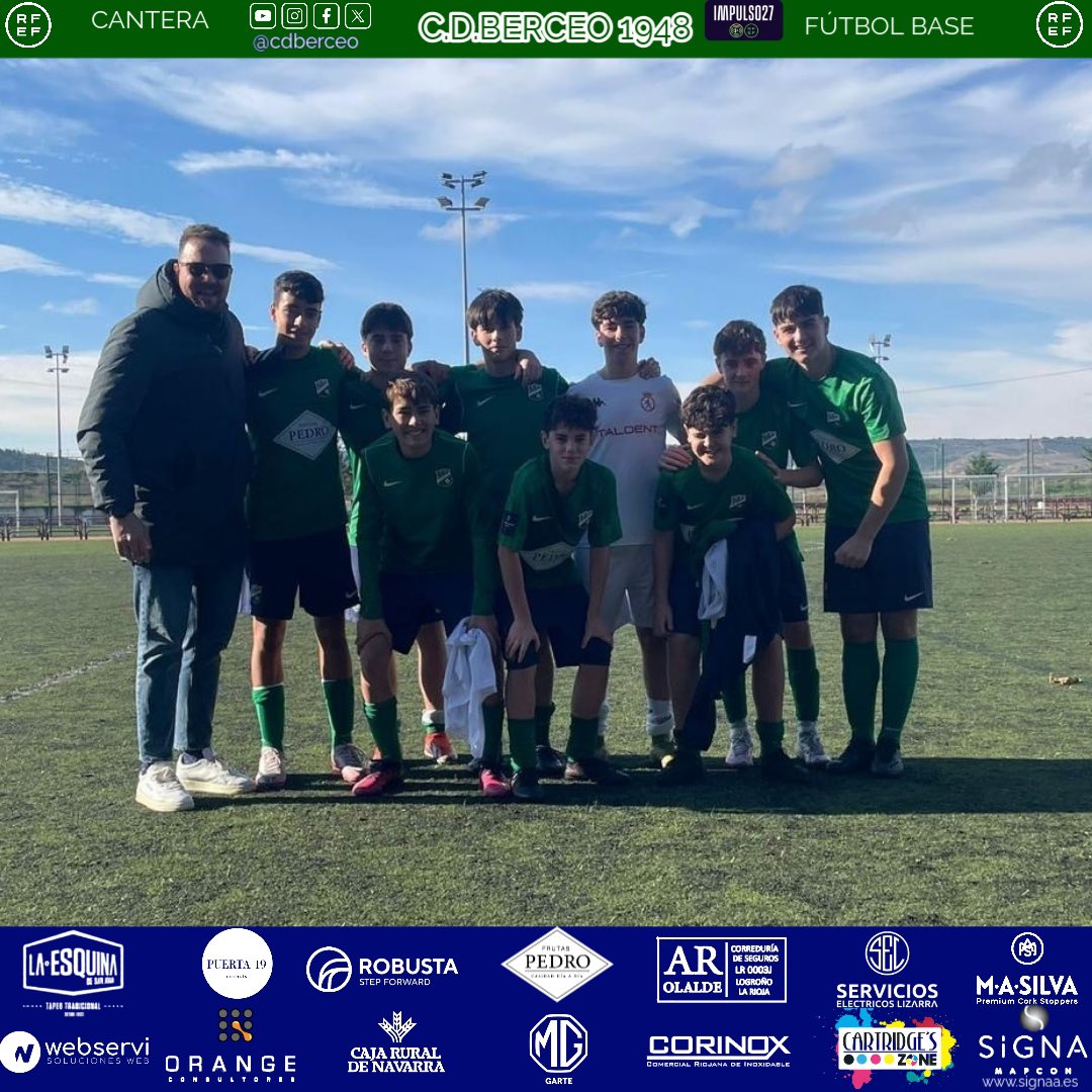 cdberceo's tweet photo. 🏆FÚTBOL BASE🏆
Gran día el que pasamos ayer jugando amistoso contra nuestros amigos de @CultuAcademia .
Jugamos con nuestro 1ª juvenil,1ª cadete y 2ª cadete.
Entre el equipo leonés se encontraban nuestro ex entrenador Alejandro Sáenz y ex jugador Guillermo Sáenz.

💚💙💚💙 https://t.co/weUwCSvivI