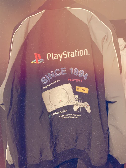 プレステの服届いた…。 