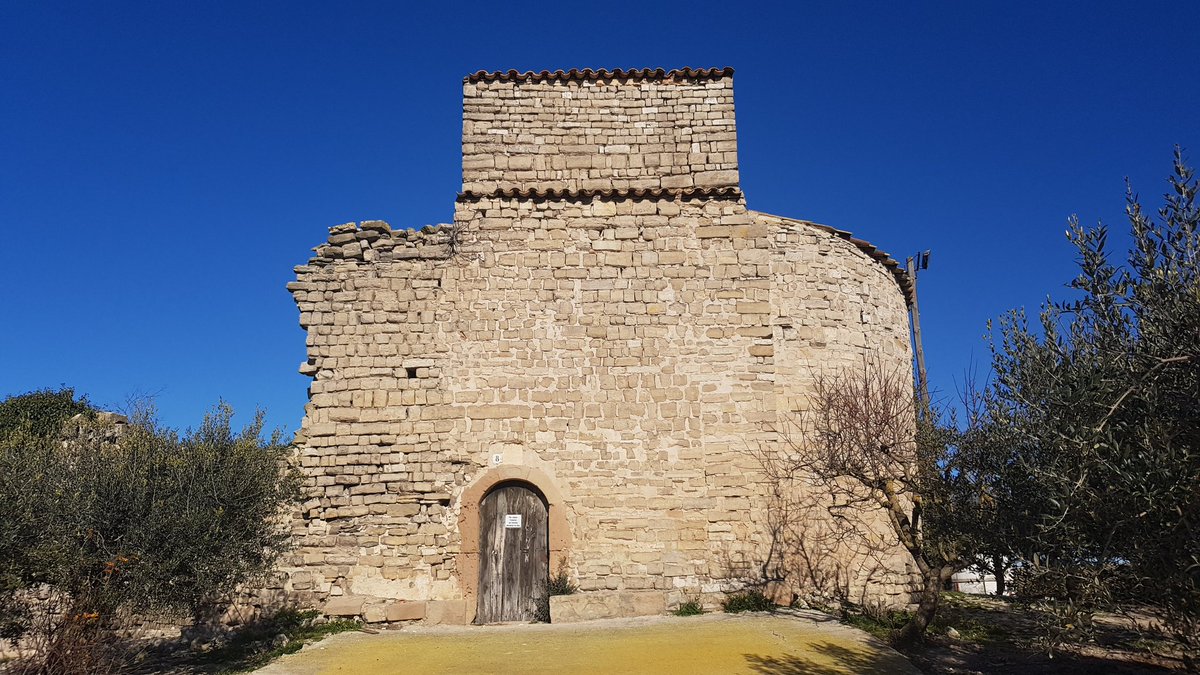 neowiffi's tweet photo. 🤦‍♀️😬 Desagradablement sorpresos per l'estat de la cripta de l'esglèsia romànica de Sant Pere de #LesRoques #Aguiló #BaixaSegarra #SantaColomadeQueralt @segarrejant @SomSegarra @CSikarra @patrimonigencat @tribusegarra https://t.co/8KhmOQ2iXE