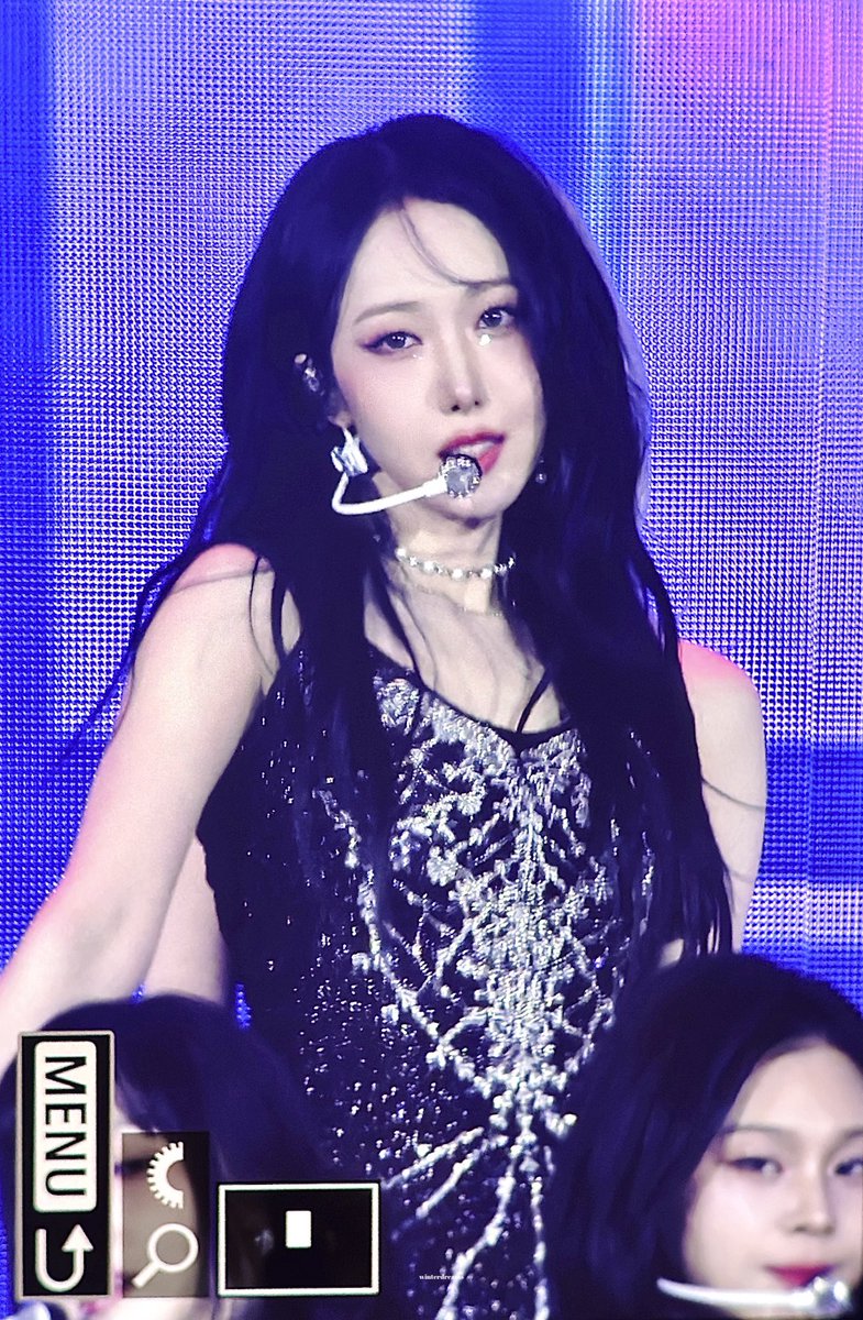 250105 GDA #신비 #SINB #GFRIEND #여자친구