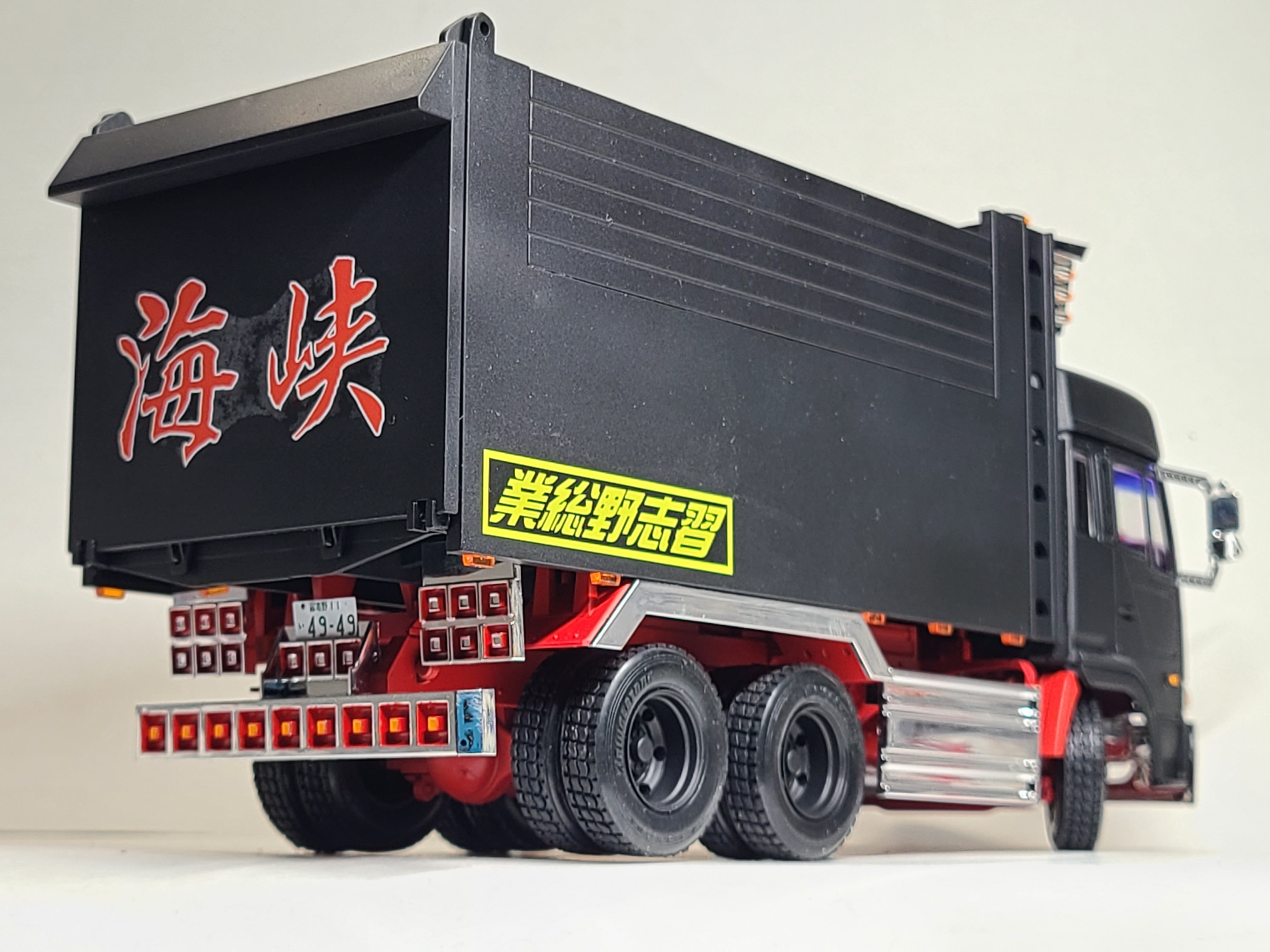 アオシマ　プロフィア　デコトラ デコトラプラモデル アオシマ 1/32 日野 プロフィア テラヴィ