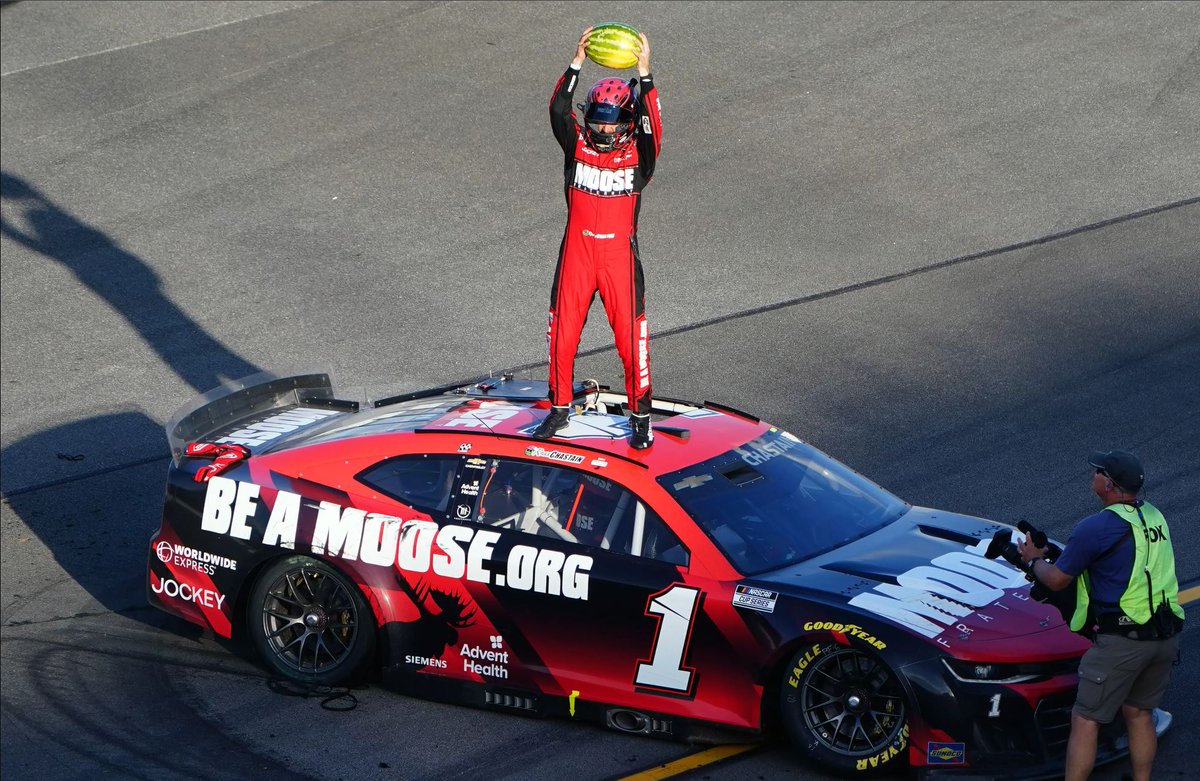 SuperligaNascar's tweet photo. Solo queda 1 día para desvelarlo todo, estáis preparados? https://t.co/Y11gls36oe